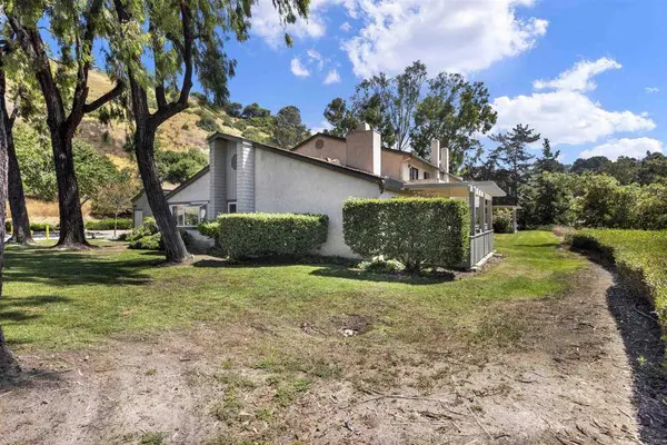 5757 Adobe Falls RD #C, San Diego, CA 92120