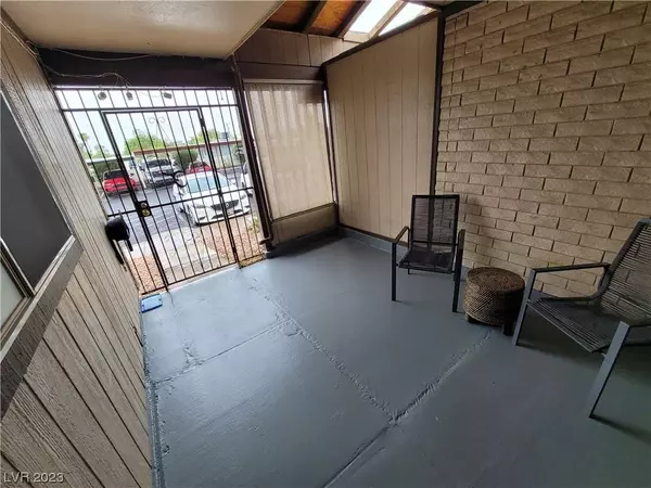 3008 Saint George Street #F, North Las Vegas, NV 89030