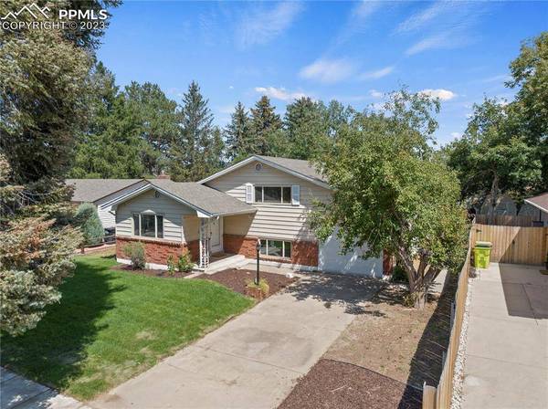 1719 Auburn DR, Colorado Springs, CO 80909