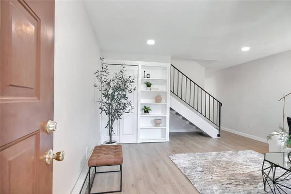 7812 196th ST SW #B4, Edmonds, WA 98026