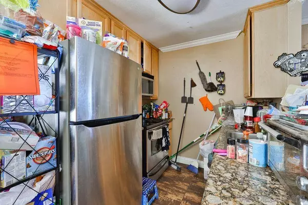 201 Twin Oaks Ave #8, Chula Vista, CA 91910