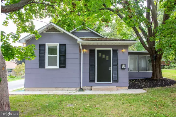 905 HAUF AVE, Essex, MD 21221