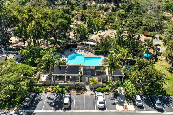 5757 Adobe Falls RD #C, San Diego, CA 92120