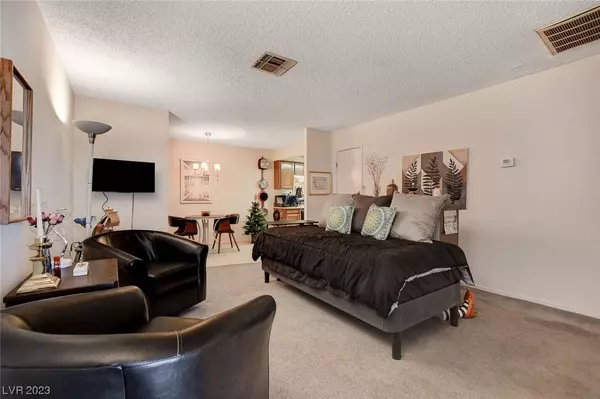 3008 Saint George Street #F, North Las Vegas, NV 89030