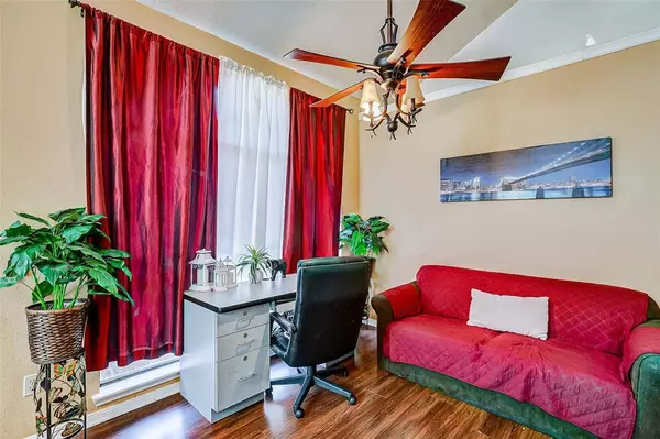 8631 Spring Green DR, Houston, TX 77095