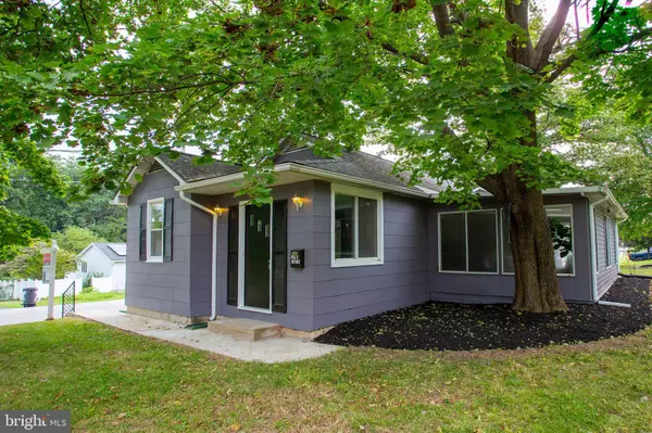 905 HAUF AVE, Essex, MD 21221