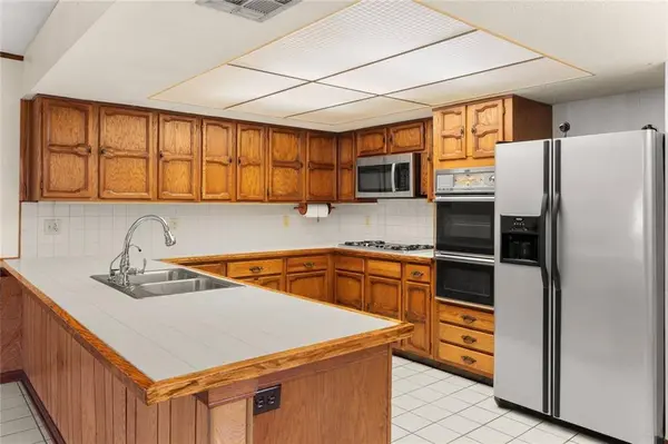 1635 FERONIA ST, Metairie, LA 70005