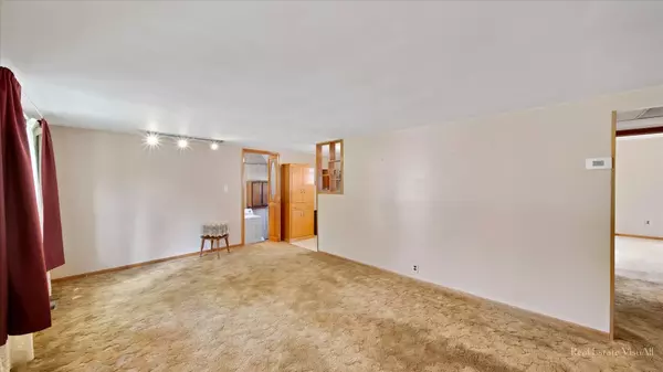 303 E Washington ST, Yorkville, IL 60560