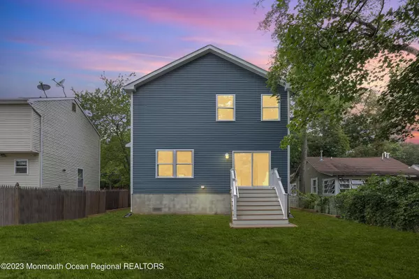 418 Elizabeth Avenue, Toms River, NJ 08753