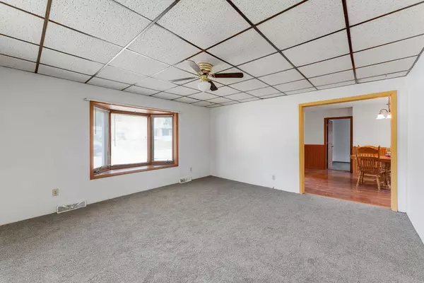 421 8th Avenue, Baraboo, WI 53913