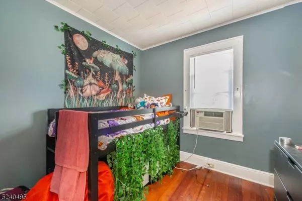 102 Piaget Ave, Clifton City, NJ 07011