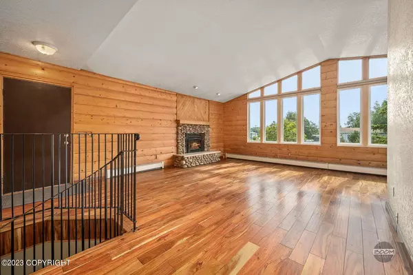 9431 Dundee CIR, Anchorage, AK 99502