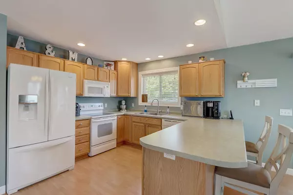6706 Windsor Ridge Lane, Windsor, WI 53598