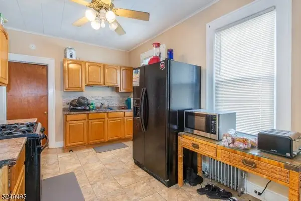 102 Piaget Ave, Clifton City, NJ 07011