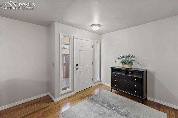 4230 Loch Lomond LN, Colorado Springs, CO 80909