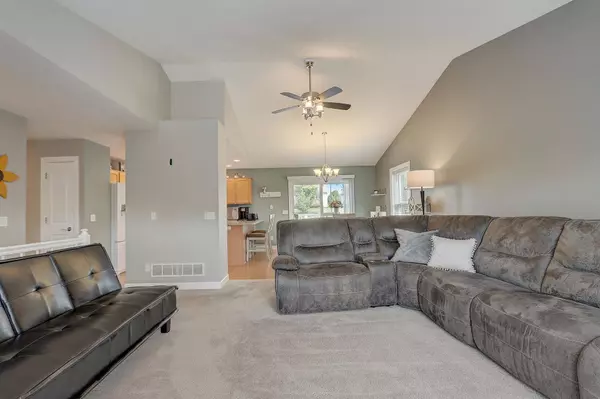 6706 Windsor Ridge Lane, Windsor, WI 53598