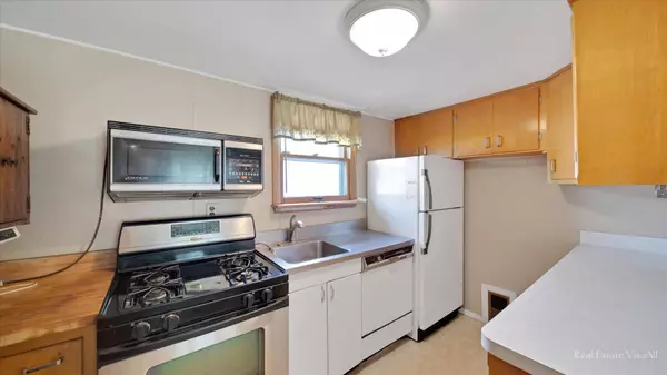 303 E Washington ST, Yorkville, IL 60560