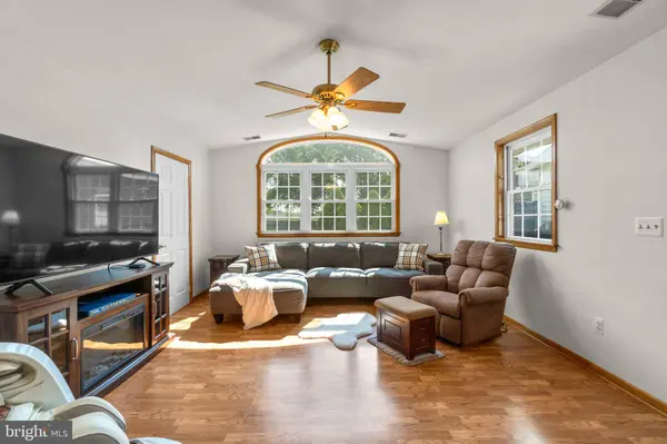 11802 DARBY RD, New Market, MD 21774