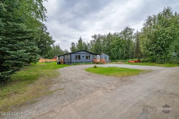 2050 E Chickaloon RD, Wasilla, AK 99654