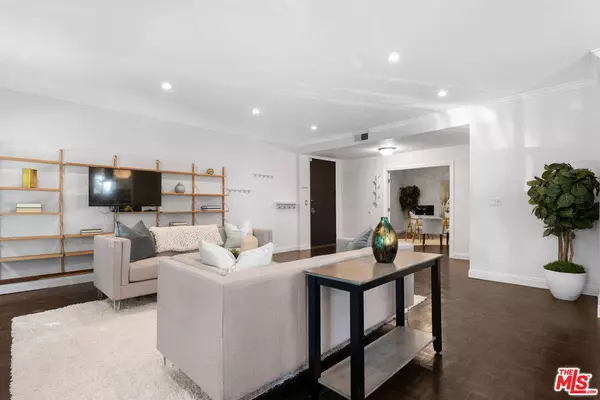 1909 Glendon Ave #103, Los Angeles, CA 90025