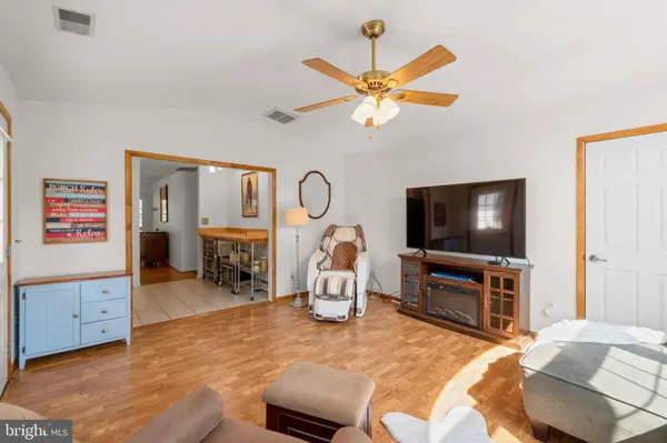 11802 DARBY RD, New Market, MD 21774