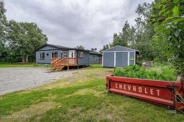 2050 E Chickaloon RD, Wasilla, AK 99654