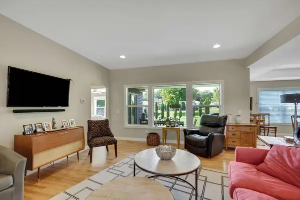 706 Robinson Street, Manistee, MI 49660