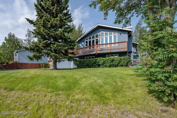 9431 Dundee CIR, Anchorage, AK 99502