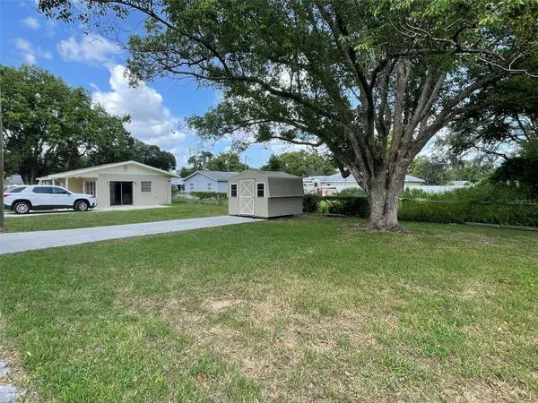 37210 TREFOIL LN, Umatilla, FL 32784