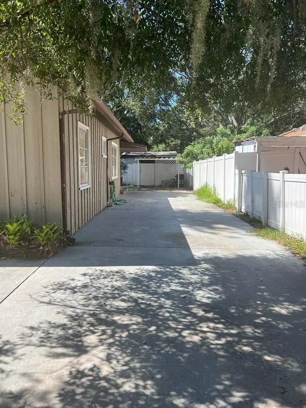 1306 31ST AVE E, Bradenton, FL 34208