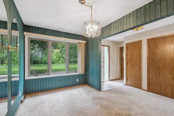 285 Windsor LN, New Brighton, MN 55112