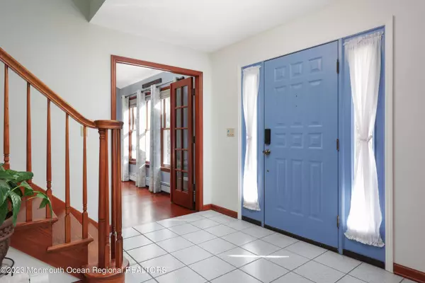 100 Ridge Drive, Toms River, NJ 08753