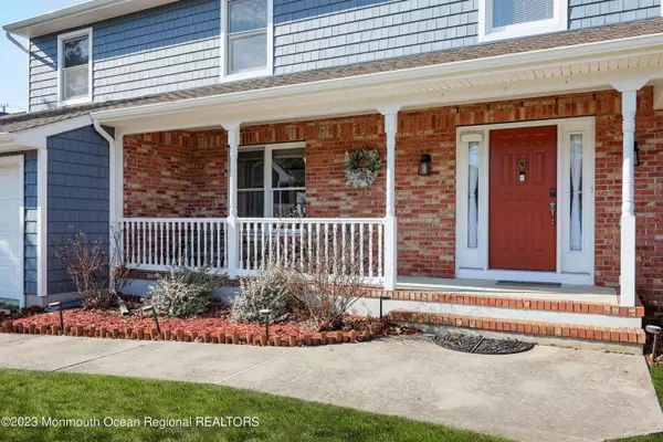 100 Ridge Drive, Toms River, NJ 08753