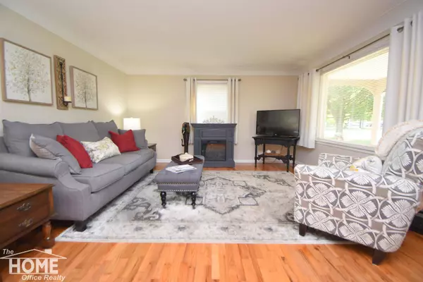 1230 Center Street, Owosso, MI 48867