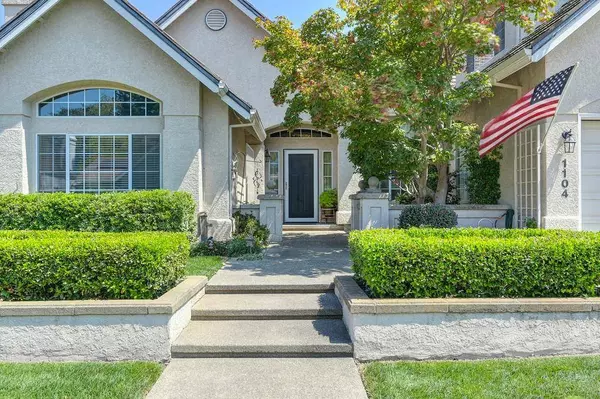 1104 Kimberly CT, Roseville, CA 95661