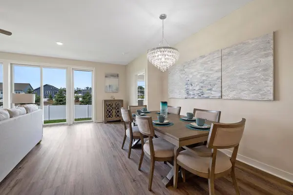 17932 Greenwich WAY, Lakeville, MN 55044