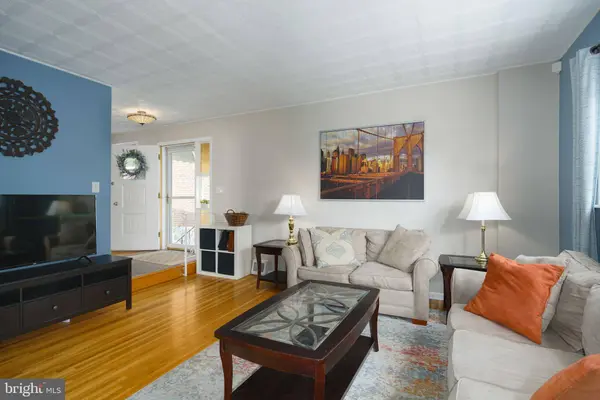 7215 SHALKOP ST, Philadelphia, PA 19128