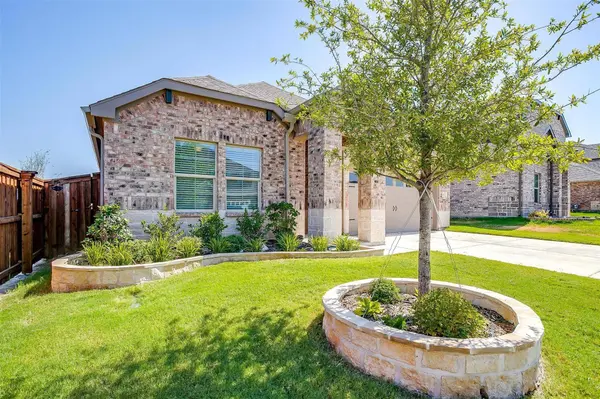 10517 Smiths Bend Road, Fort Worth, TX 76126