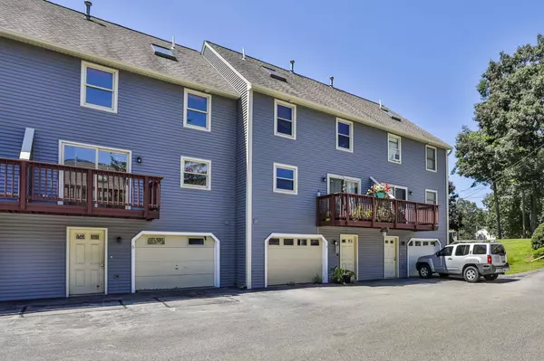 6 Highbridge Hill RD, Nashua, NH 03063