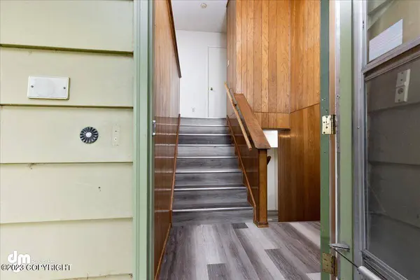 3338 Wesleyan DR, Anchorage, AK 99508