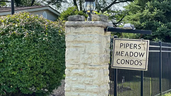 5528 Pipers Meadow Drive, Columbus, OH 43228