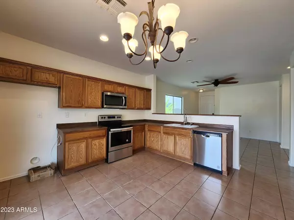 39529 N HILLERMAN Way, Phoenix, AZ 85086