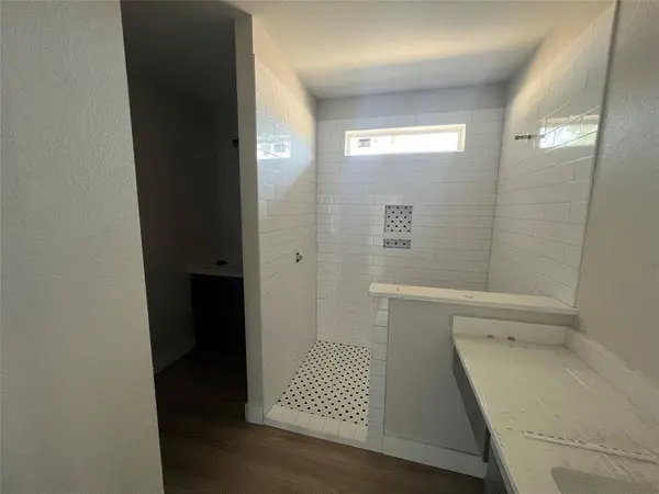 679 3RD ST, Somerville, TX 77879