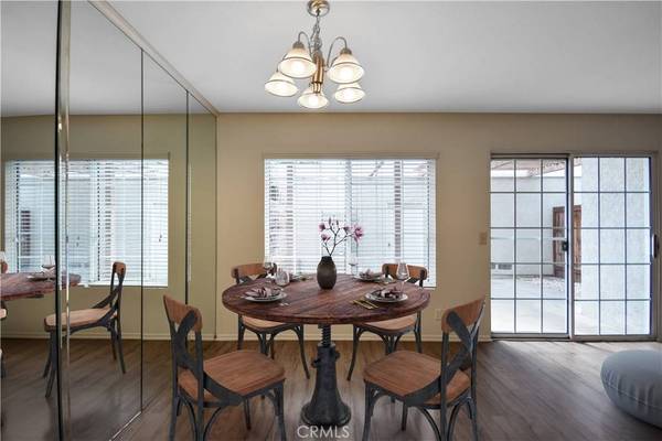 27 Sunflower #15, Irvine, CA 92604