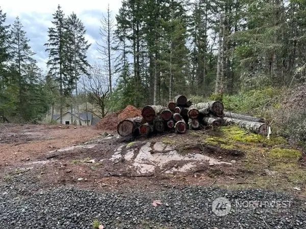 3137 Sand Dollar RD W, Bremerton, WA 98312