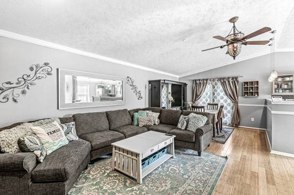 2805 Lakeshire LN, Indianapolis, IN 46268