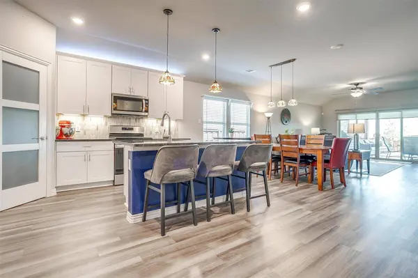 10517 Smiths Bend Road, Fort Worth, TX 76126