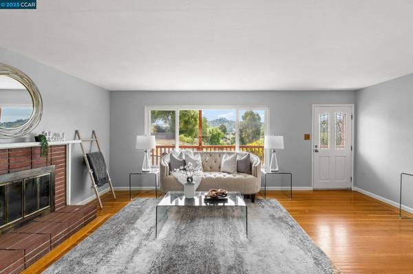 2835 Jo Ann Dr, Richmond, CA 94806