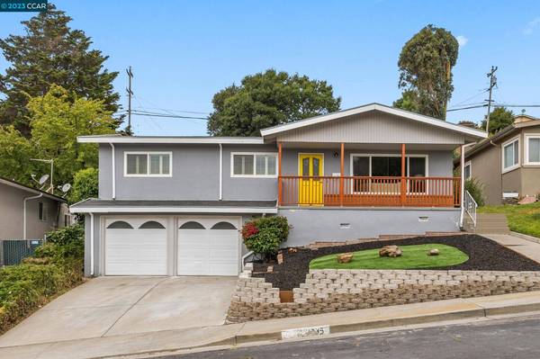 2835 Jo Ann Dr, Richmond, CA 94806