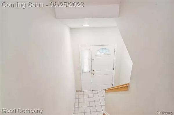 254 LYN ANNE, Ann Arbor, MI 48103
